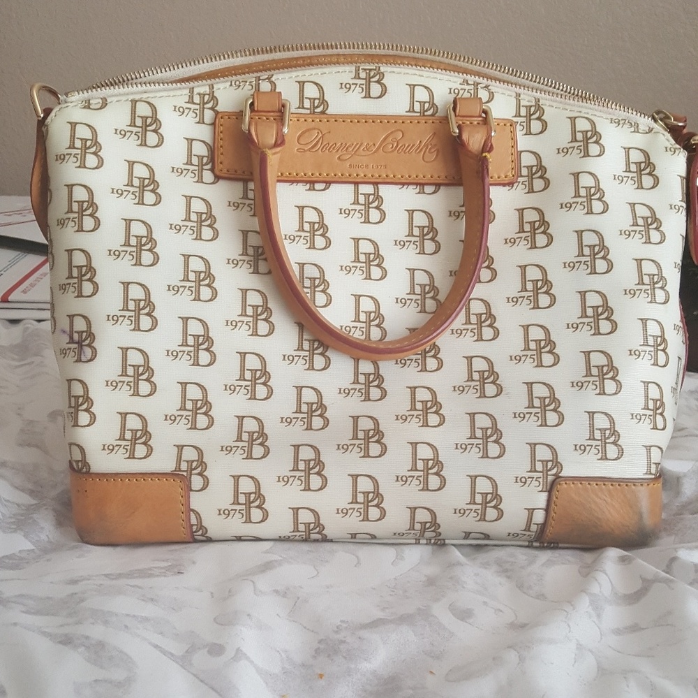 Sale !! Dooney and Bourke satchel